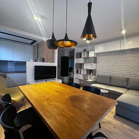 Wislany Apartament Varşovia Exterior foto