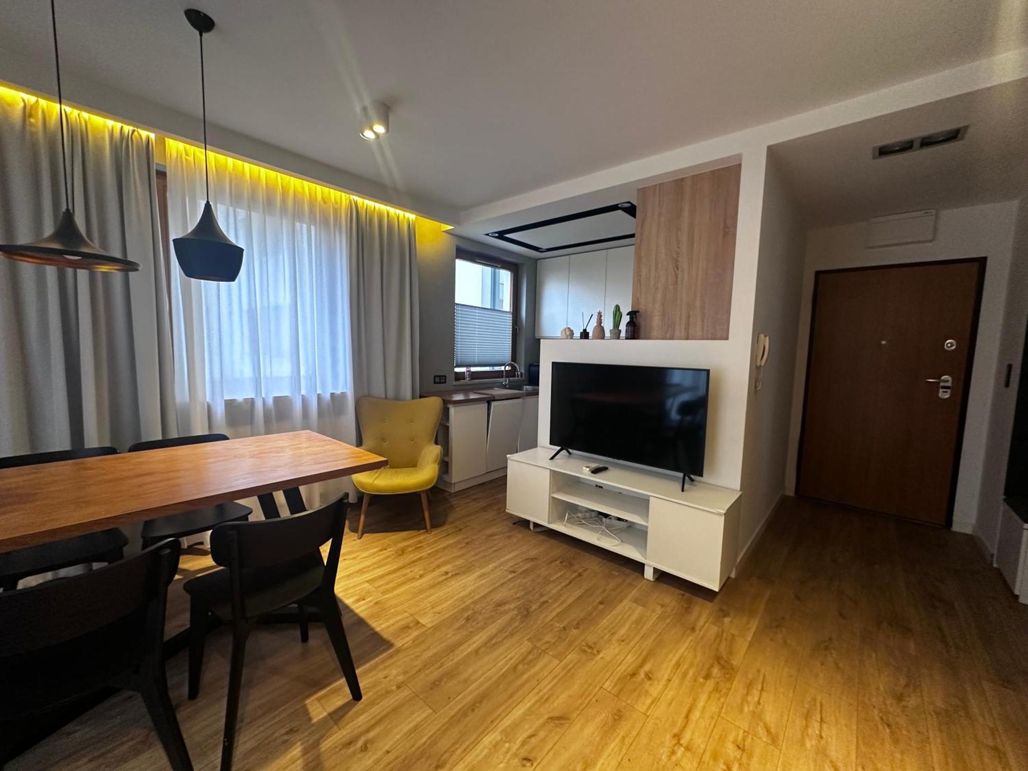 Wislany Apartament Varşovia Exterior foto